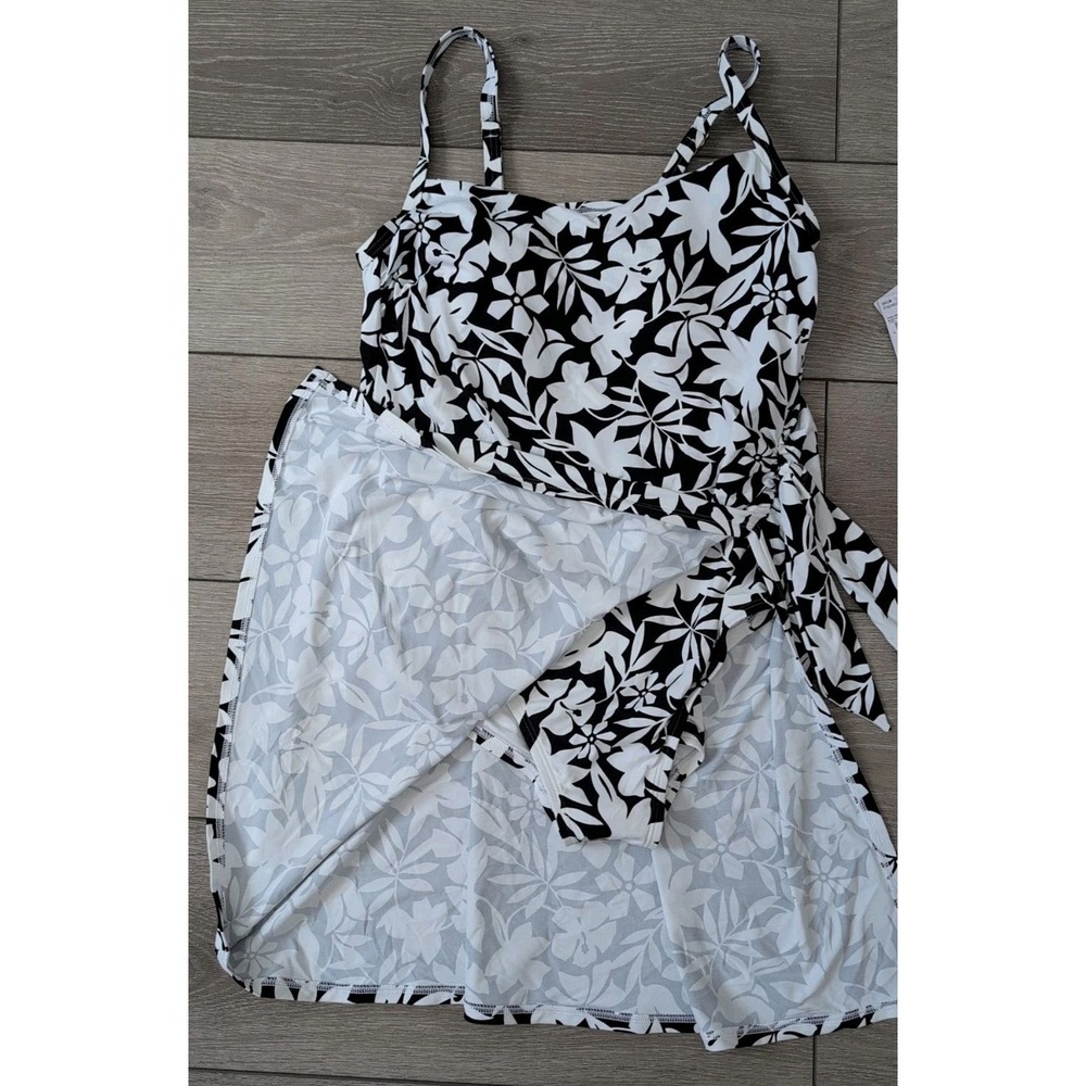 NWT Lands End Women Chlorine Resistant Sweetheart Swimdress Black Floral Size 8 - Picture 4 of 7